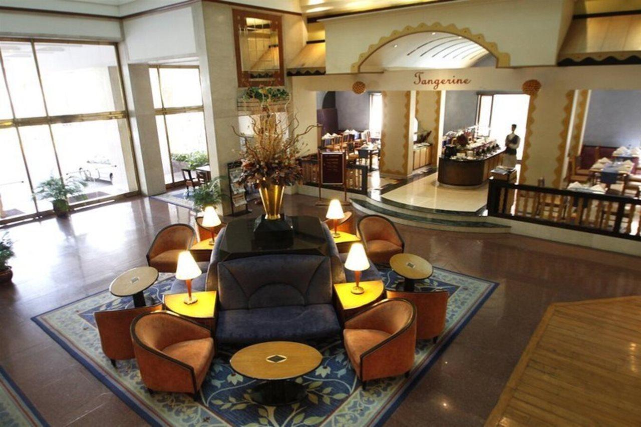 Hotel Sagar Plaza City Centre Пуна Экстерьер фото