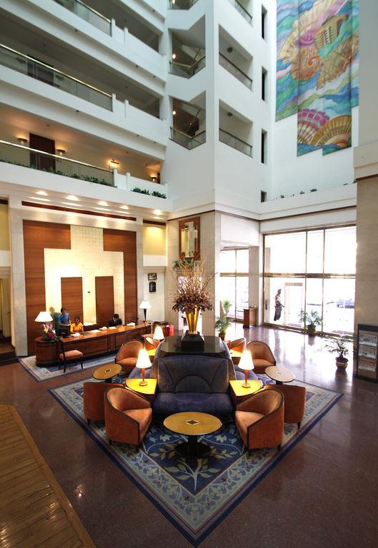 Hotel Sagar Plaza City Centre Пуна Экстерьер фото